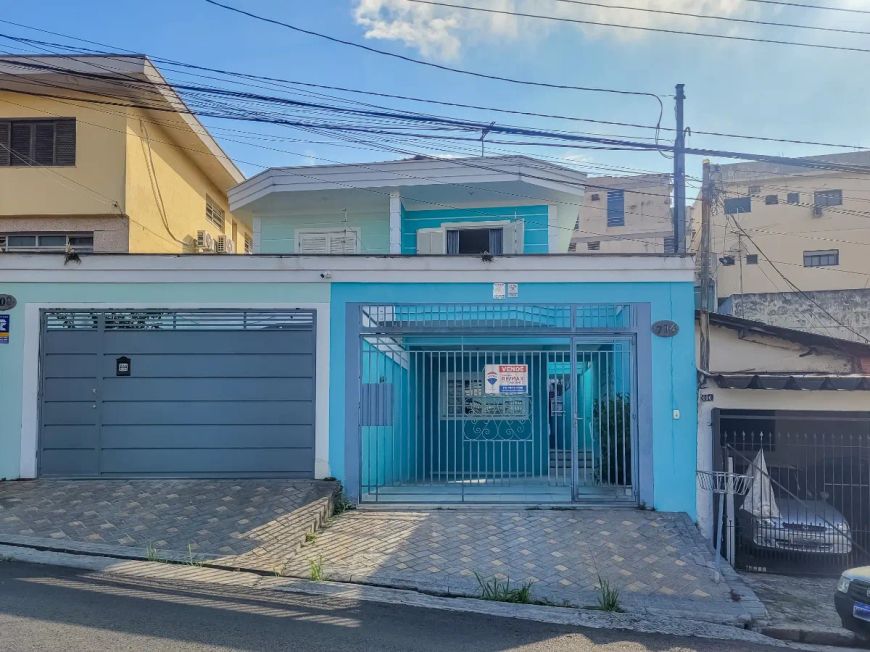 Sobrado para venda com 4 quartos, sendo 2 suítes, 156m²