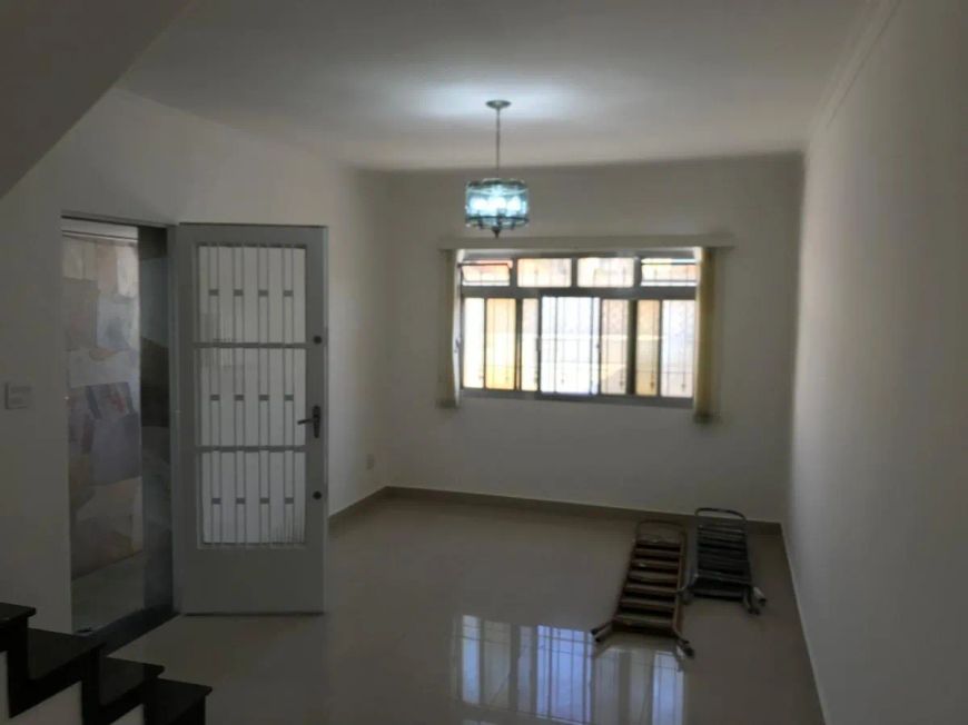 Casa com 3 Dormitórios 2 vagas Vila Bonilha