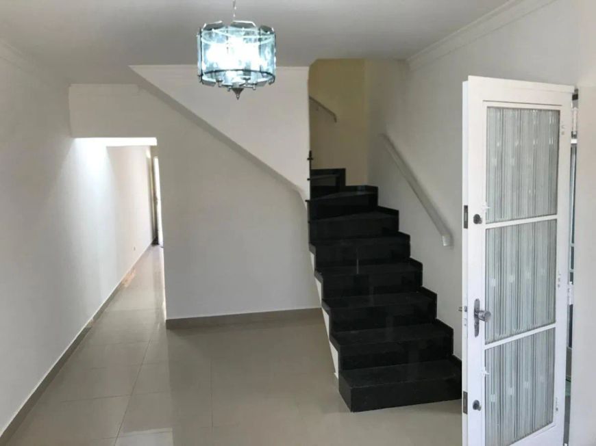 Casa com 3 Dormitórios 2 vagas Vila Bonilha