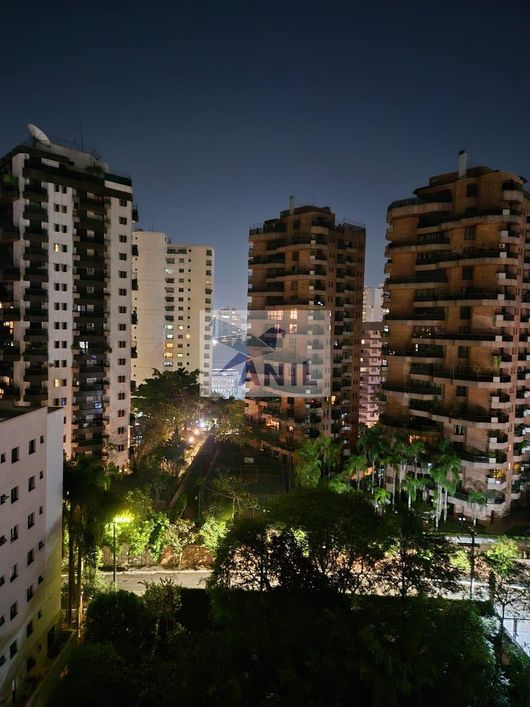 Apartamento a Venda no Bairro Panamby