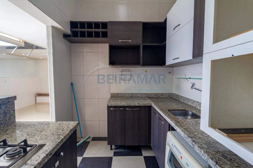 Apartamento com 3 Quartos, 1 Suíte, 2 Vagas de Garagem e Móveis Planejados à Venda no Edifício Casa