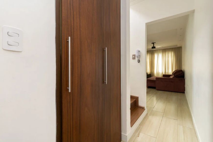 Sobrado para venda com 3 quartos, sendo 1 suíte, 172m²