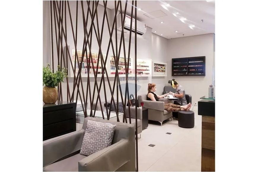 Loja em shopping mobiliada com estrutura completa - Aceita financiamento e FGTS - Excelente investim