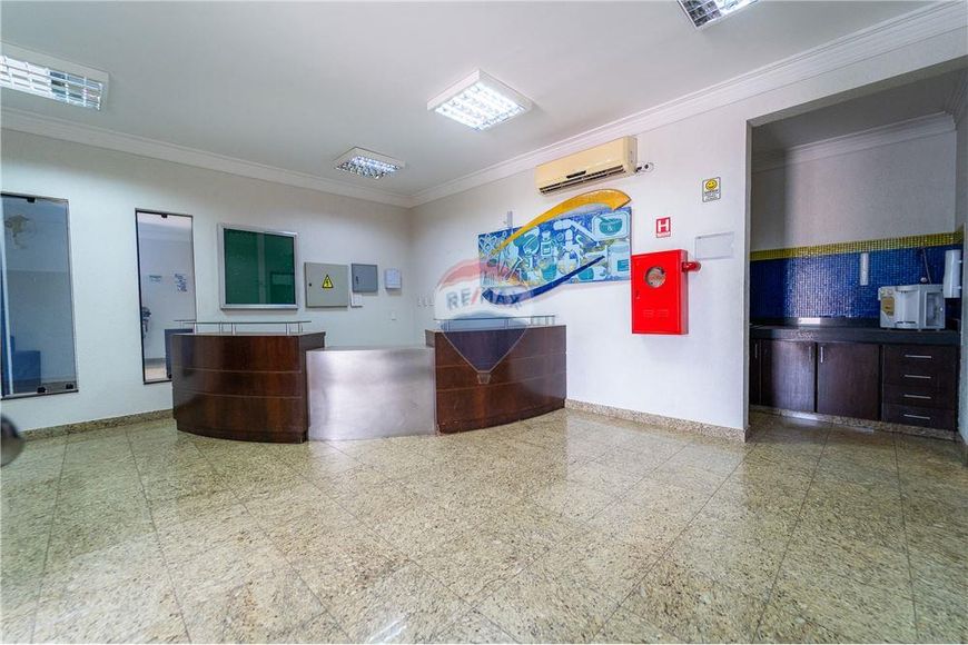 Prédio com salas para escritório, câmera fria, estoque 1991 m² em Águas Claras