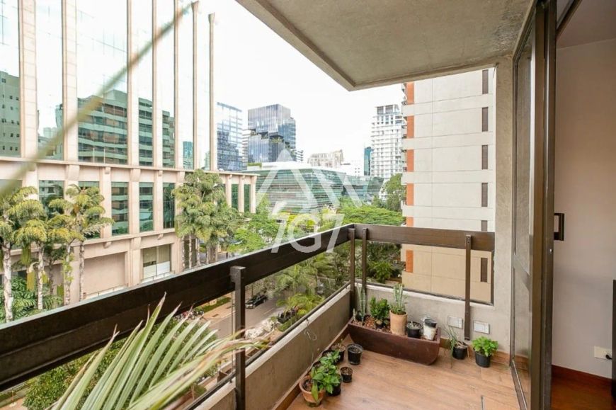 APARTAMENTO À VENDA NO ITAIM BIBI