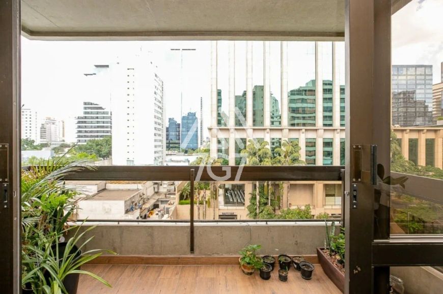 APARTAMENTO À VENDA NO ITAIM BIBI