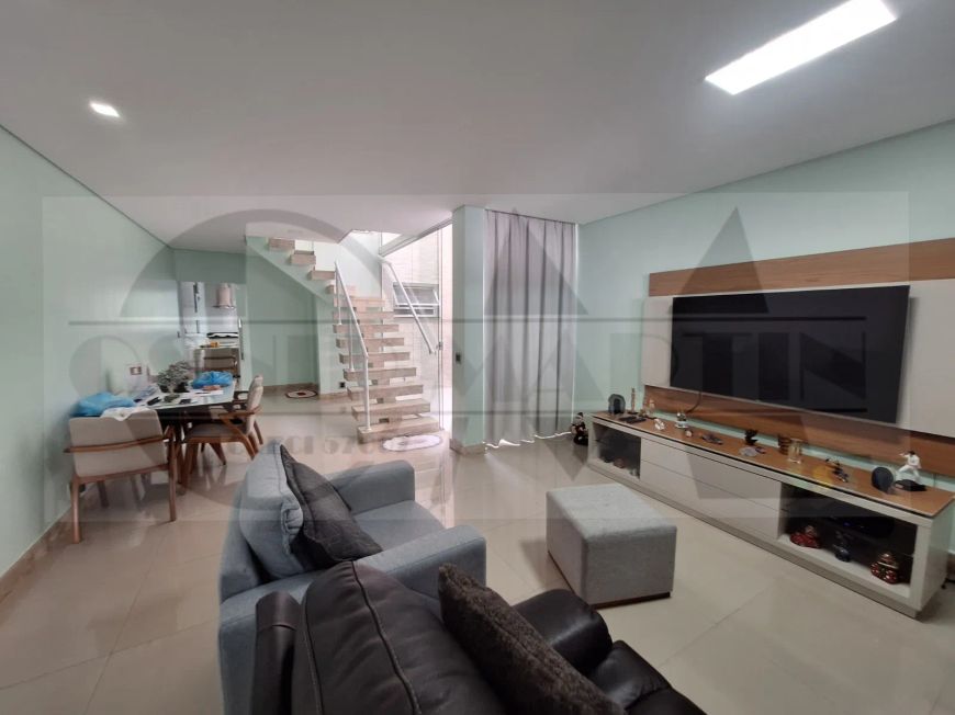 Sobrado a venda com 3 suítes e 3 vagas de garagem, Vila Zelina (Jd. Vila Prudente)