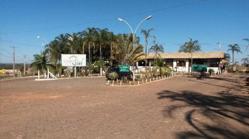 Lote/Terreno para venda tem 1215 metros quadrados
