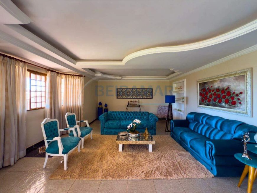 Casa de Condomínio 6 Quartos, 4 Suítes, Espaço Gourmet, 3 Vagas Cobertas à Venda na SHA Conjunto 4 -