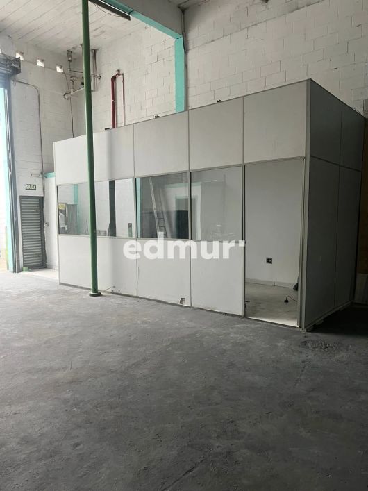 GALPÃO para ALUGUEL com 380m² no bairro Vila Guiomar com 1 quartos e 0 vagas. Santo André, SP