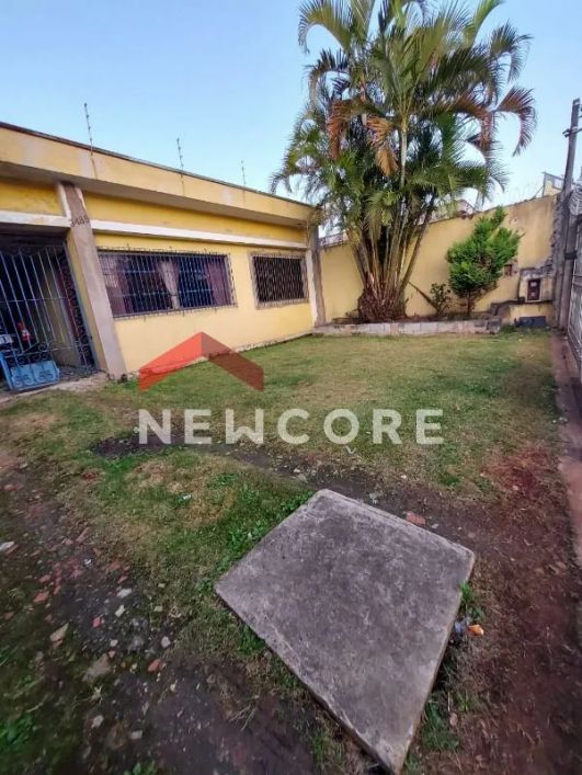 Casa em Avenida Dom Pedro I - Vila Luzita - Santo André/SP