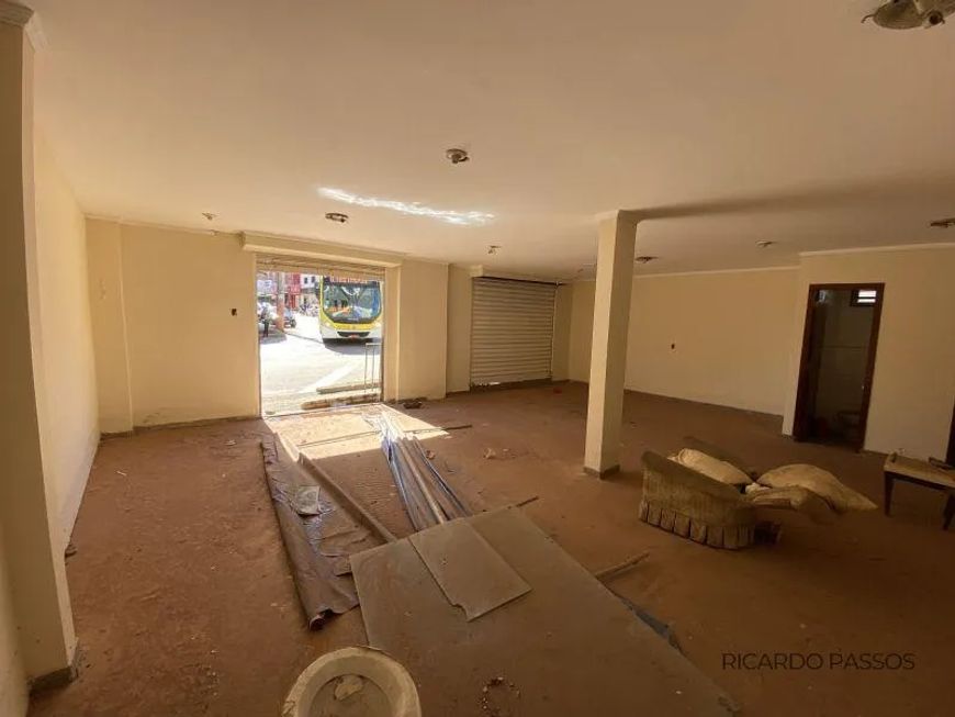 Vendo/Troco Prédio com 08 apartamentos e 02 lojas no Del Lago Avenida Principal Itapoã Brasília/DF