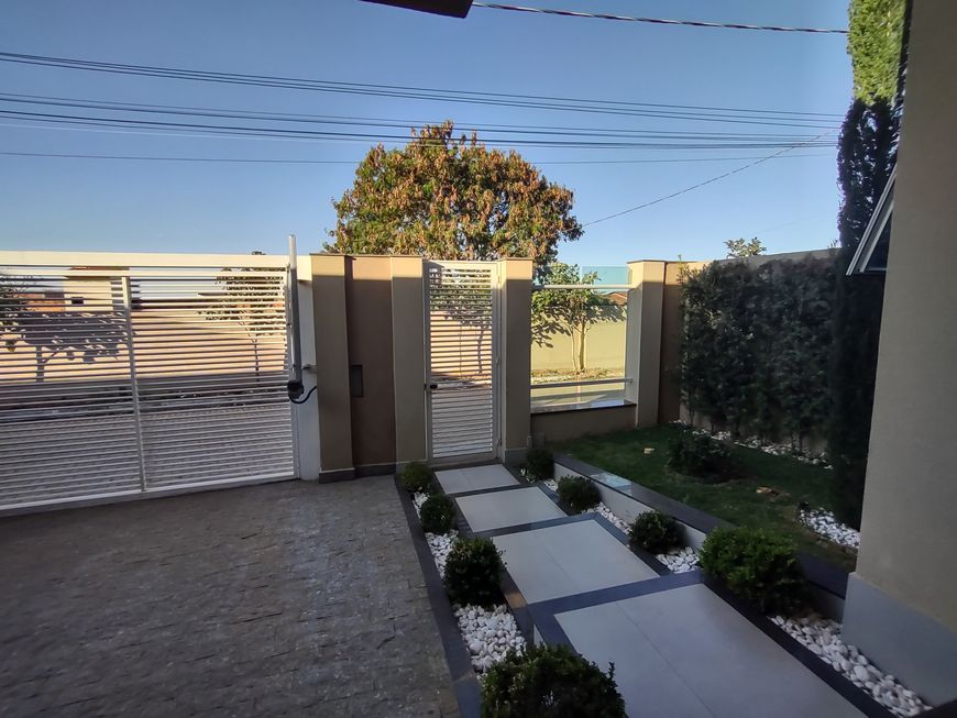 ARNIQUEIRAS CONJ 5, CASA 3 QTS, 2 SUITES, CLOSET, FINO ACAB, PISC/CHURR, COND ALTO PADRÃO, AC IMÓVEL