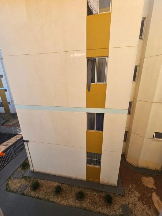 Apartamento de 2 quartos próximo a estação de metrô em samambaia sul.