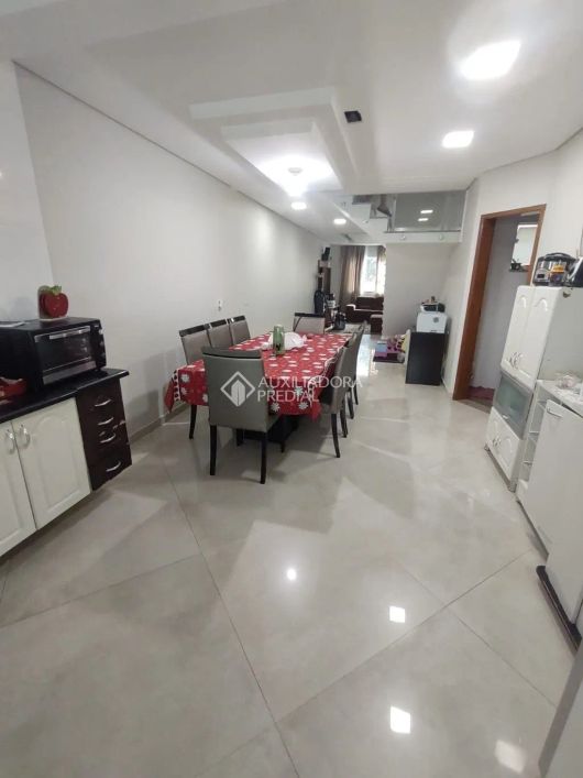 Sobrado à venda no Jardim Progresso em Santo André com 307m² de área construída