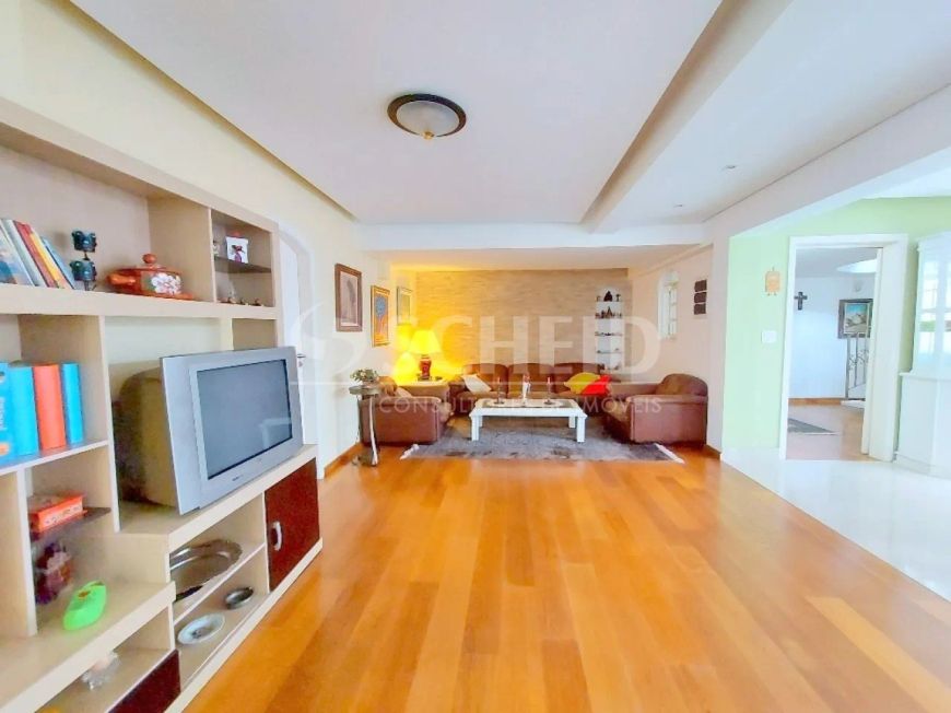 Casa assobradada 3 dormitórios á venda na Vila Alexandria em São Paulo