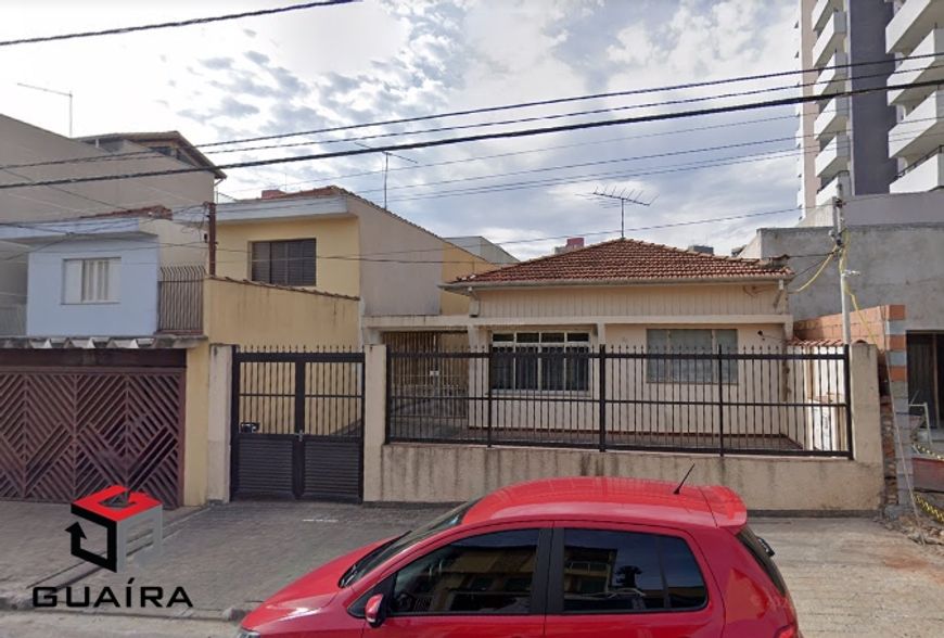 Casa em Terreno 10 x 40m localizado na Vila Assunção em Santo André/SP.