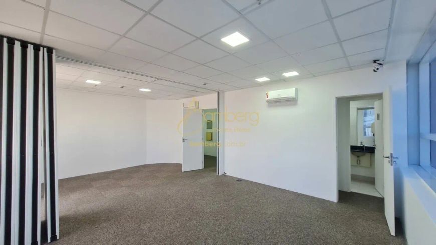 Conjunto Comercial na Chácara Santo Antônio.