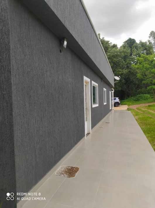 VENDO CASA MODERNA NA ARNIQUEIRA 4 QUARTOS 3 SUÍTES