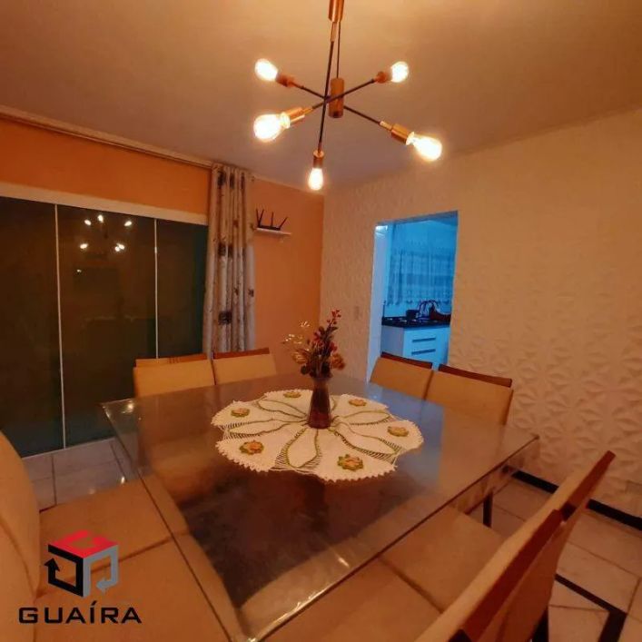 Casa à venda 2 quartos 2 suítes 2 vagas Jaçatuba - Santo André - SP