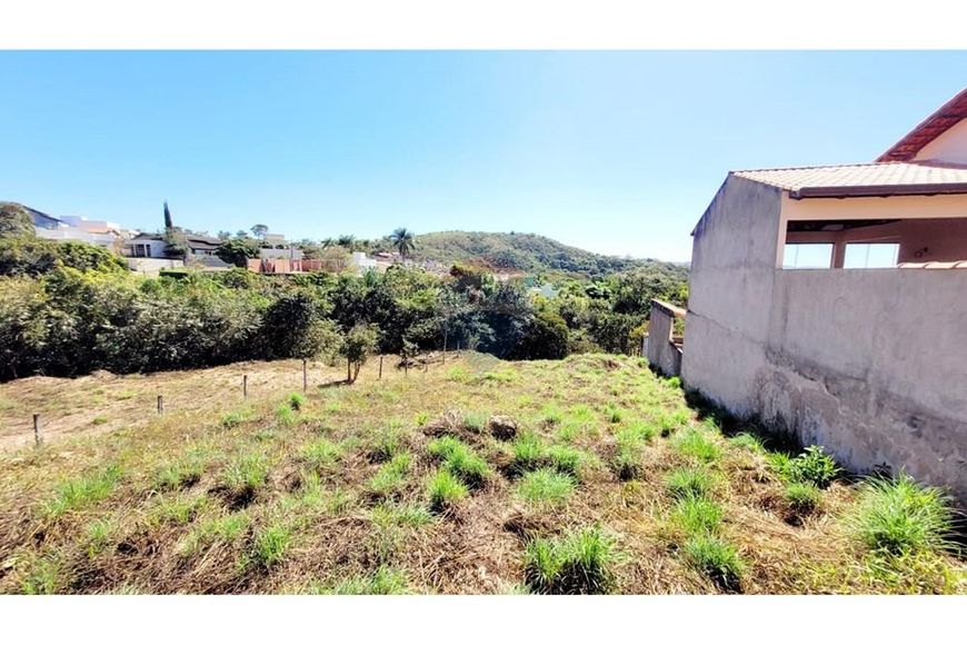 Vendo Terreno 816m² regularizado vista livre no condomínio Ouro Vermelho II