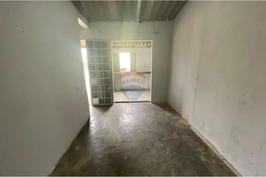 Casa 2 Quartos em Samambaia Norte de esquina QR 611
