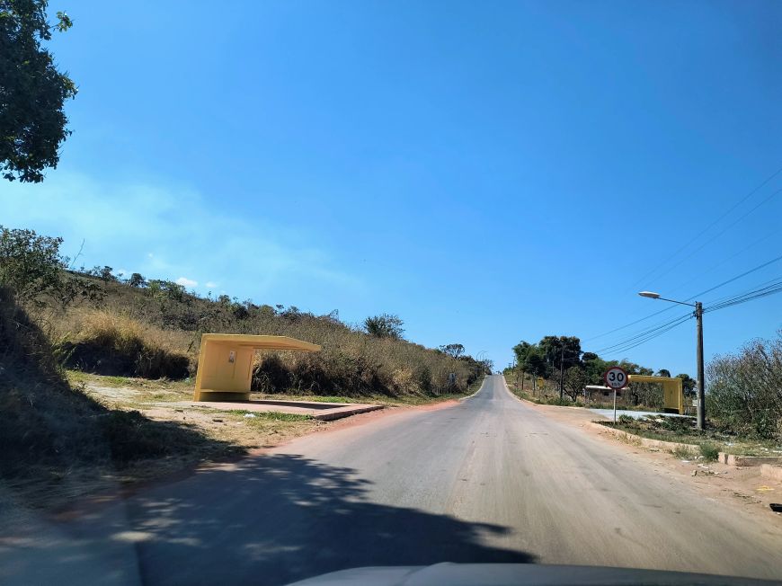 FAZENDA SUCUPIRA, RIACHO FUNDO 1, VENDO 15MIL METROS, PODE DIVIDIR, 250M DO ASFALTO, AC IMÓVEL E CAR