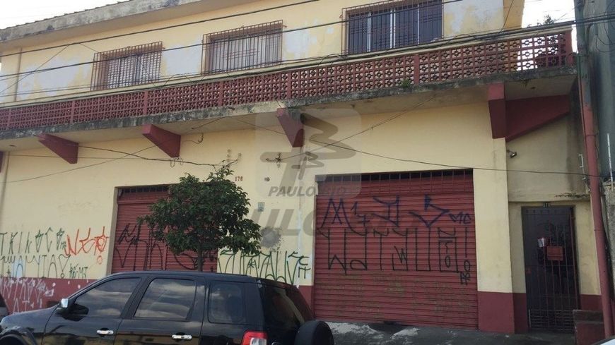 Salão / Galpão Comercial no Bairro Vila Guarani