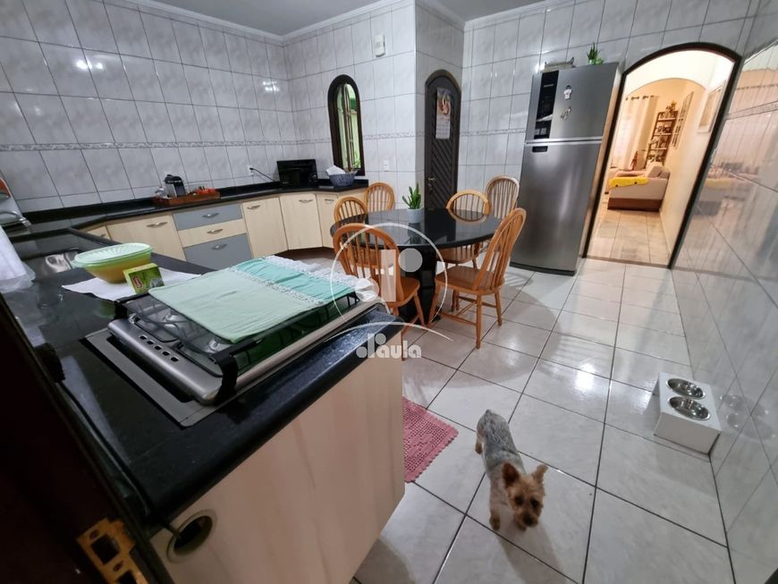 Sobrado com 3 quartos , sendo um suíte , sala , cozinha , área de serviço , 3 vagas , Jardim Utinga