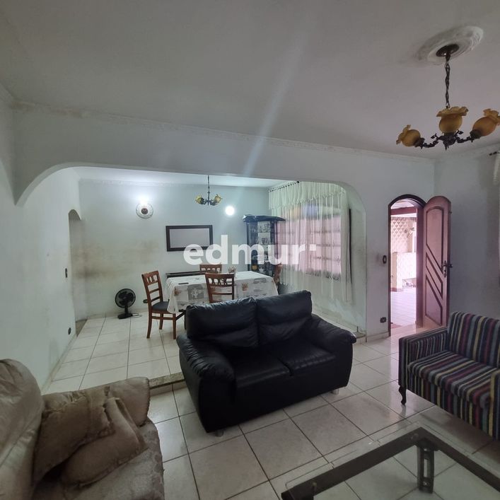 CASA para VENDA com 240m² no bairro Santa Maria com 2 quartos e 2 vagas. Santo André, SP