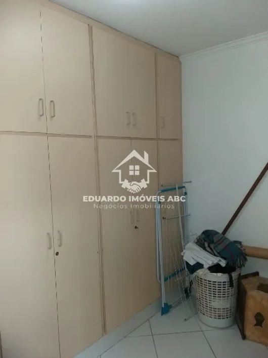 REF 5792. Apto para venda. 3 dormitórios. 1 suíte. 2 vagas na garagem. Ótima localização.