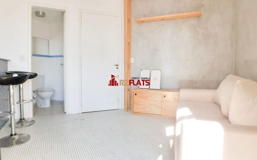 Flat Duplex com ótimo preço no bairro Itaim Bibi. Confira!