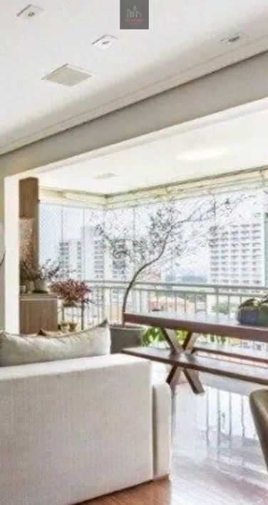 Apartamento à venda com 101m², 2 vagas na Vila Romana