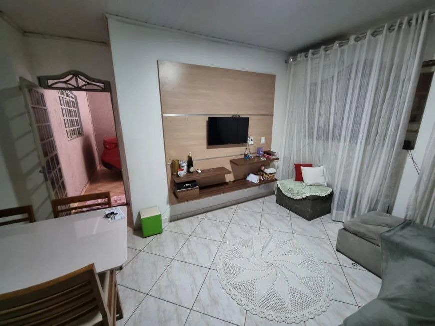 Casa para Venda em Brasília, Setor Leste (Vila Estrutural), 2 dormitórios, 1 banheiro, 2 vagas