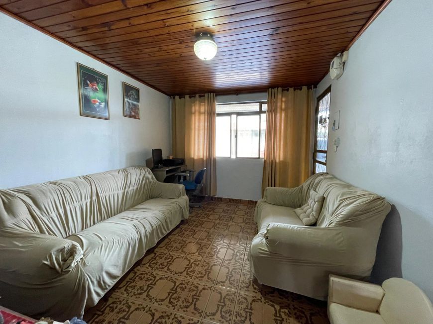 Vendo casa na QNM 38, M NORTE, TAGUATINGA, escrituada, aceita financiamento.