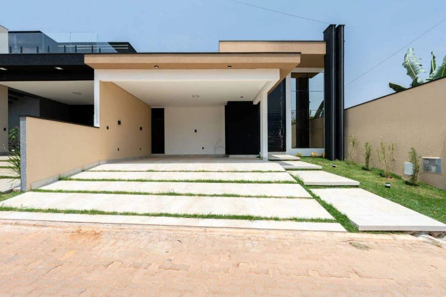 CASA DE ALTÍSSIMO PADRÃO EM ARNIQUEIRAS!