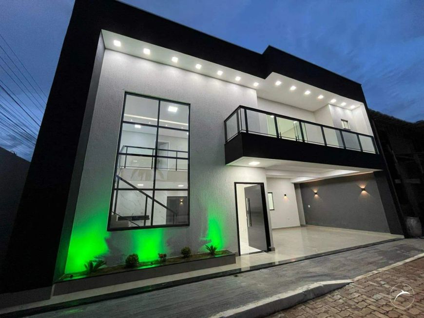 Casa Nova com 4 Suítes, Área de Lazer Completa e Pé Direito Duplo à Venda em Condomínio Fechado – Vi