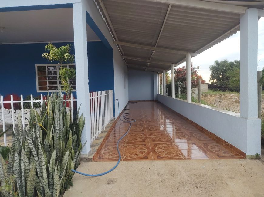 Chácara para venda possui 3000 metros quadrados com 3 quartos
