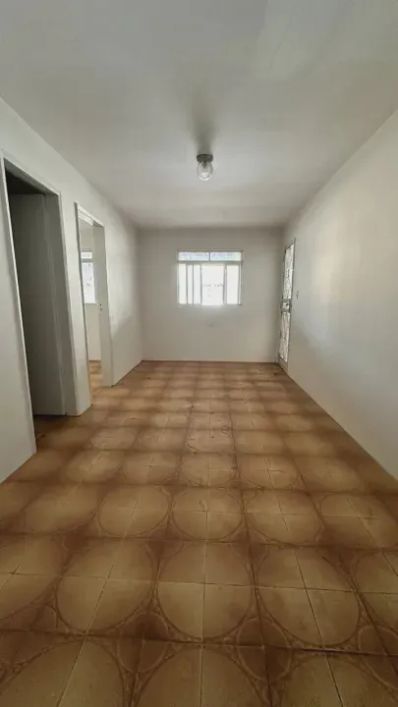 Vendo casa na QNO 5, Setor O, Ceilândia, escriturada e aceita financiamento.