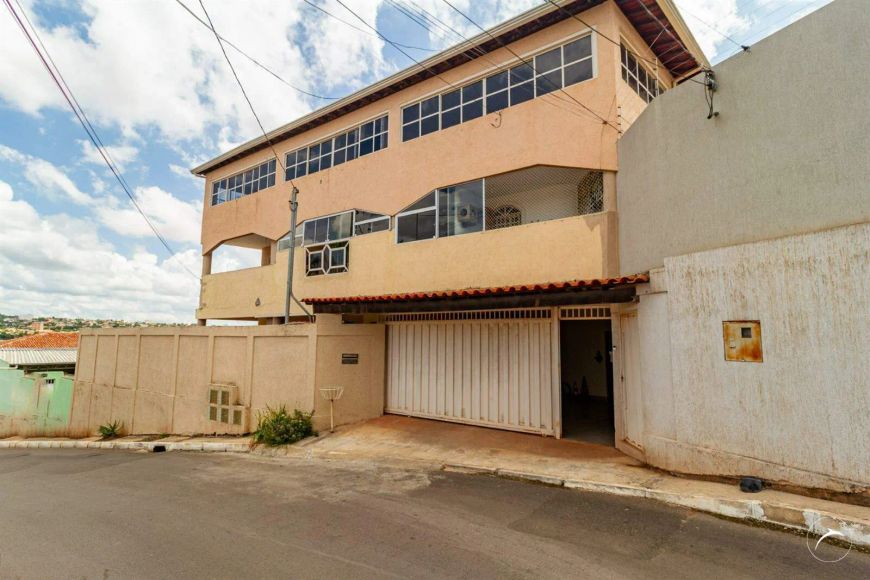 Apartamento à venda, 2 quartos, 2 vagas, Vicente Pires - Brasília/DF