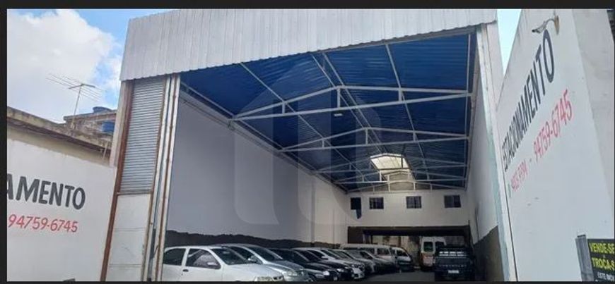 Galpão Comercial 650m² à venda com pé direito 7m²