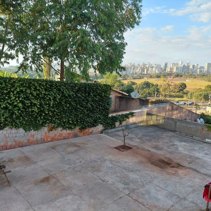 Vicente pires frente para EPTG, Casa com 4 suítes