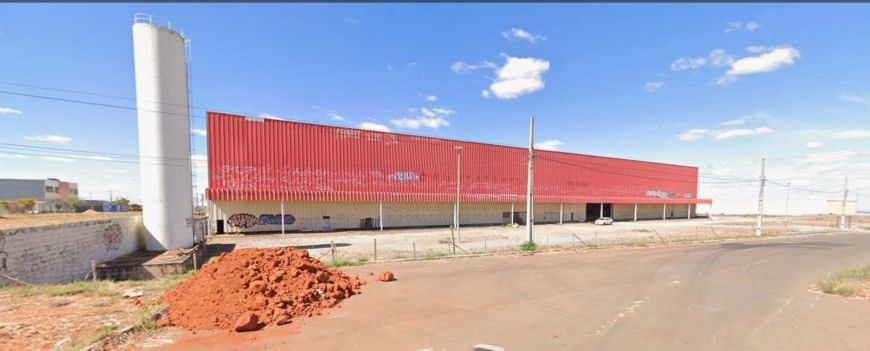 Galpão loja, logístico e industrial com de 14.200 m² área construída, 12 Mts de pé direito, em terr