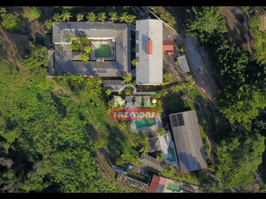 Hotel Fazenda 60 km de Brasília / 19,4 Alqueires (94 Há)