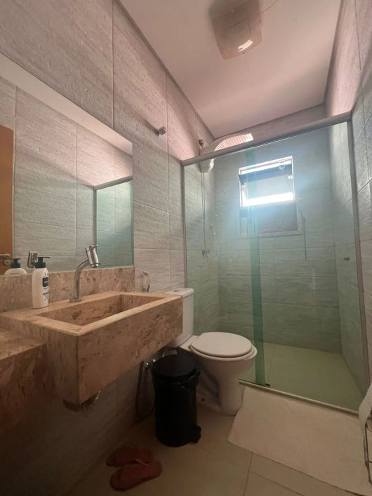 Imóvel para venda tem 200 metros quadrados com 3 quartos