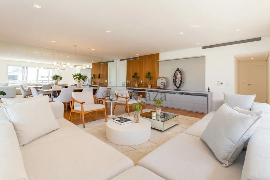 Apartamento - Vila Olímpia - 4 Suítes - 275m².
