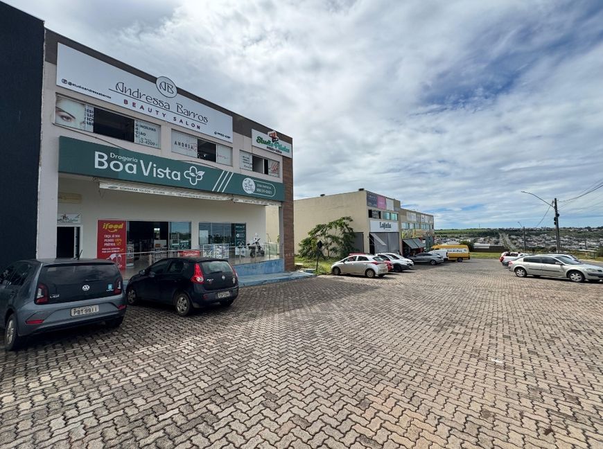 A Loop Imóveis vende lote comercial em excelente localização no condomínio Alto da Boa Vista em Sob.