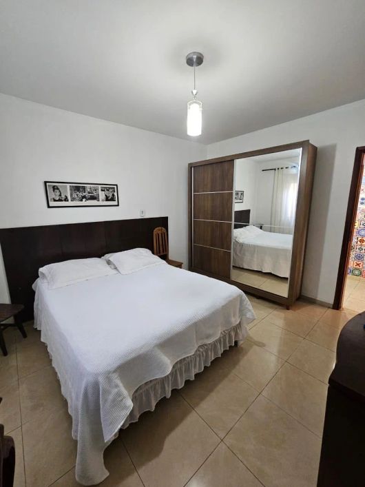 Casa 2 Quartos na Rua 03