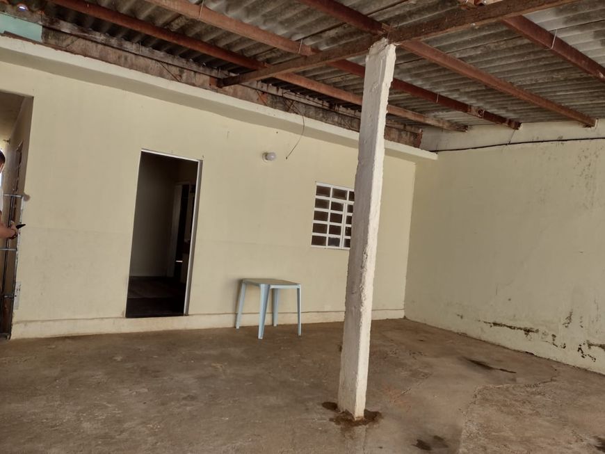 Casa de laje no Arapoangas, próximo a Padaria Galdino, 195.000