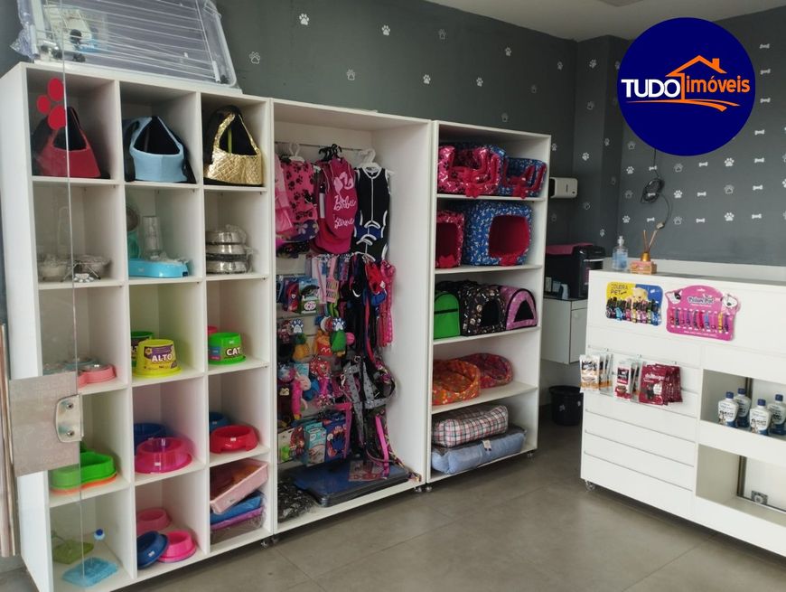 Ponto comercial com PETSHOP em funcionamento, com todas as instalações e acessórios, alugada por R$
